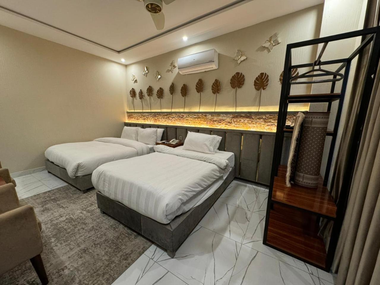Shelton Boulevard Hotel Lahore Extérieur photo