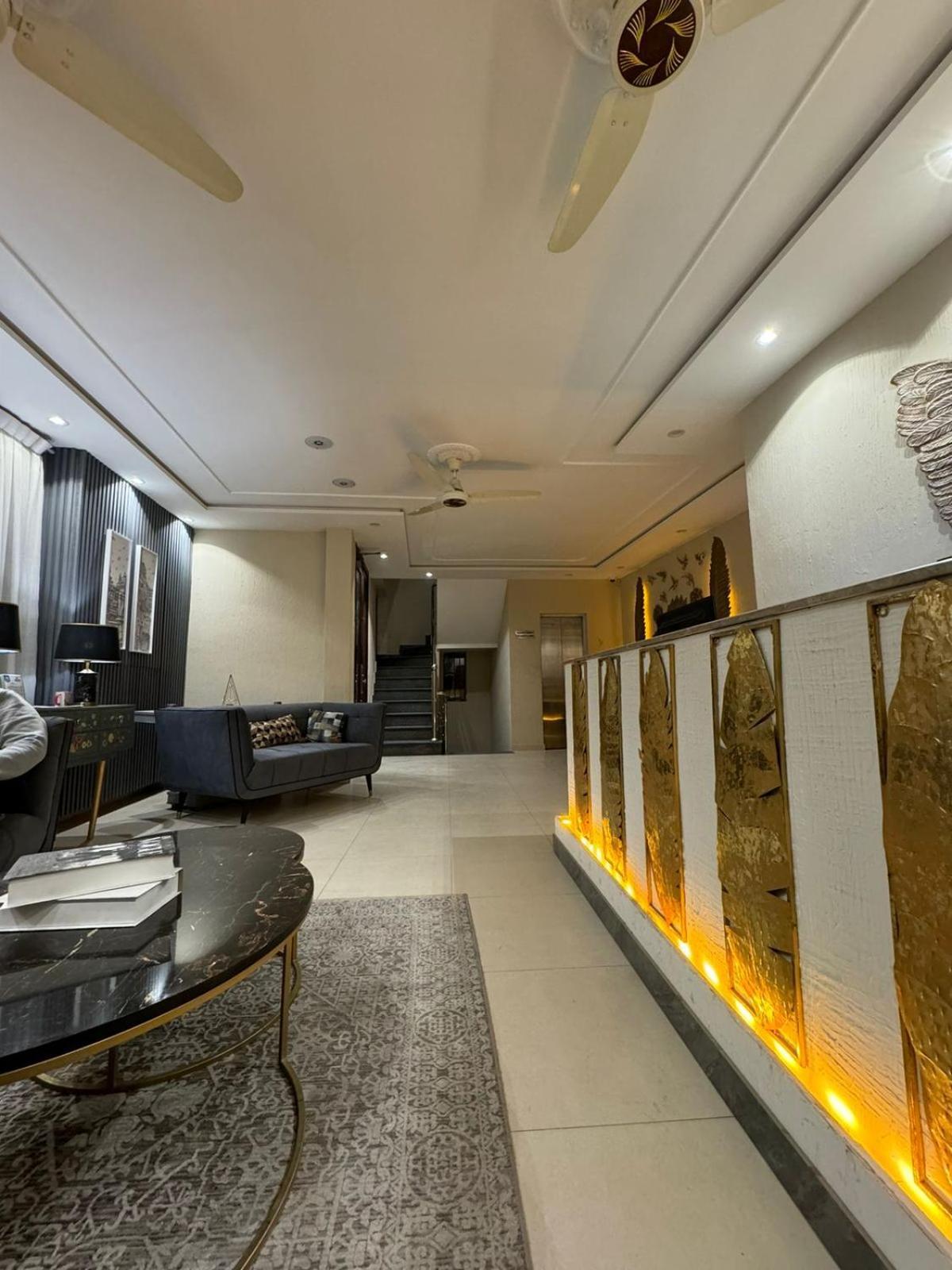 Shelton Boulevard Hotel Lahore Extérieur photo